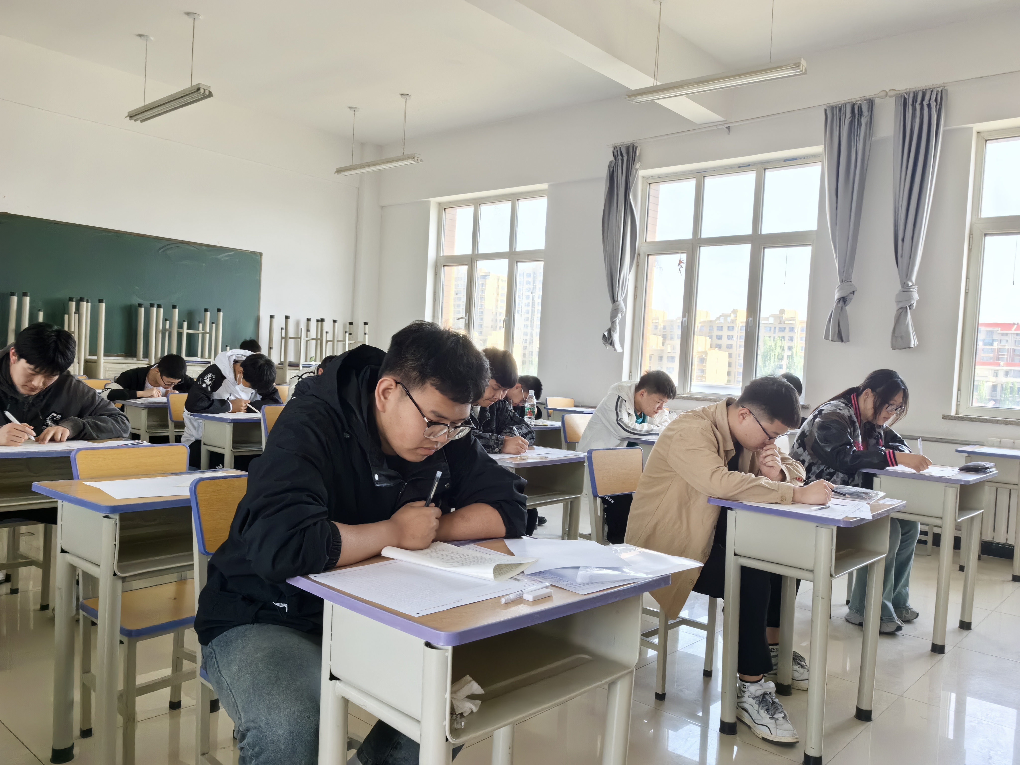 图片2.jpg